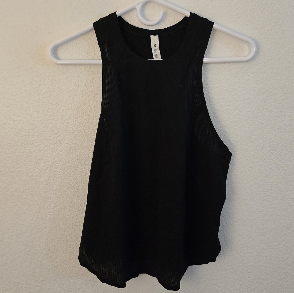 Lululemon Mesh Tank Top - Size 6 - Black